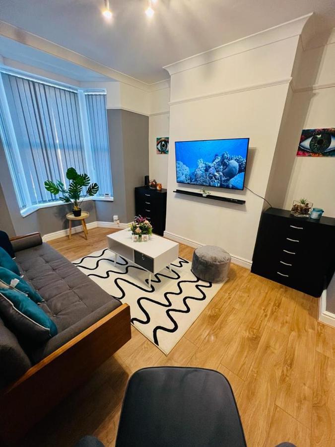 Luxurious Modern House In Anfield! Close To Lfc, Efc, Centre!!! Apartment *