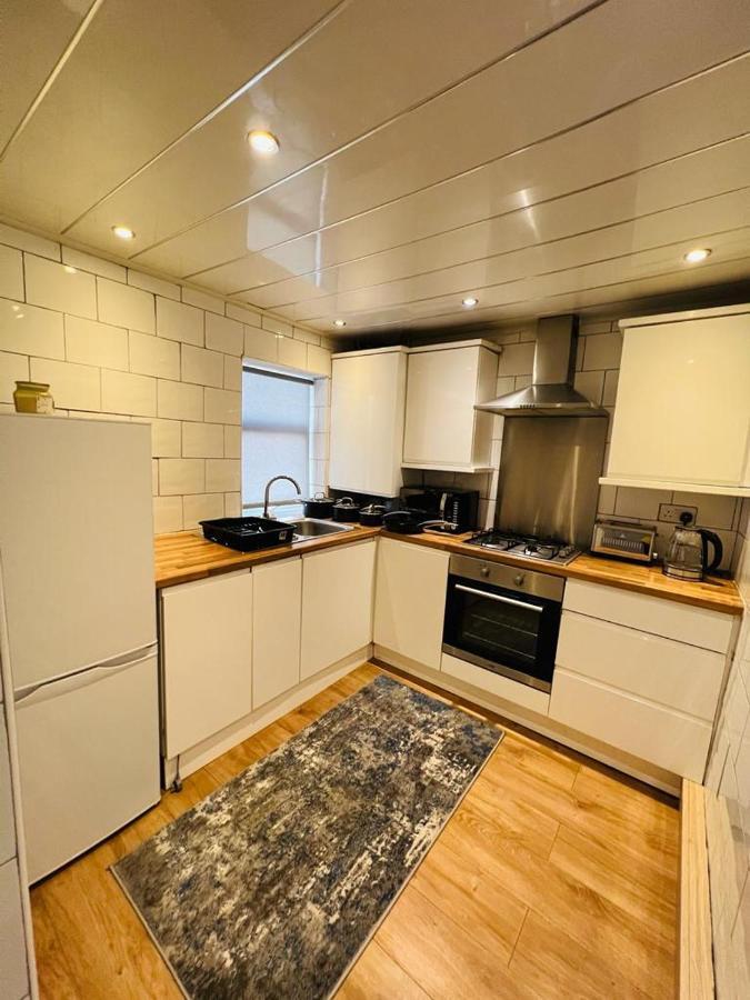 Luxurious Modern House In Anfield! Close To Lfc, Efc, Centre!!! Apartment *